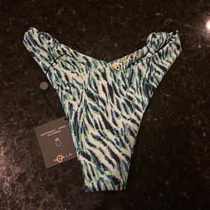 Skatie Suzanne bottom, Small, New